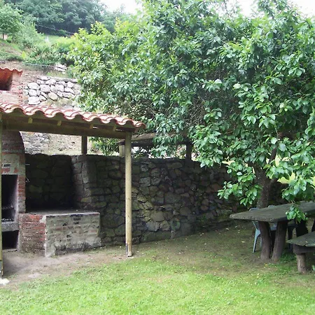 Corrada Torales Country house Barzana
